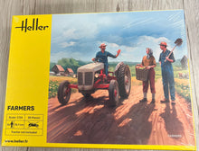 Load image into Gallery viewer, Heller Farmers model figure set 1/24 scale
