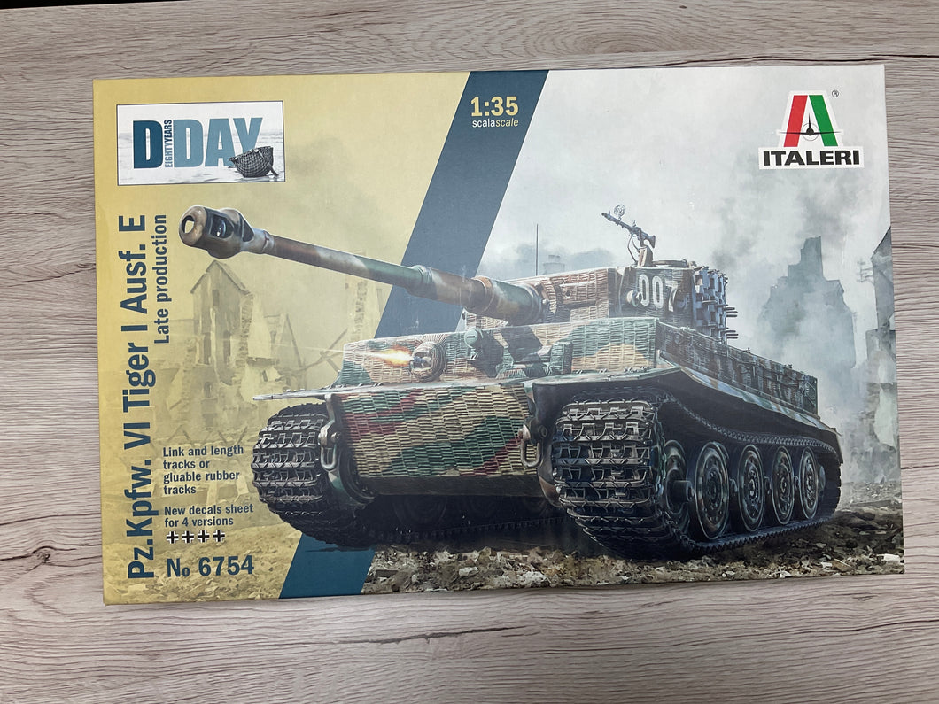 Italeri Pz.Kpfw VI Tiger 1 Ausf. E lat prod. #6754