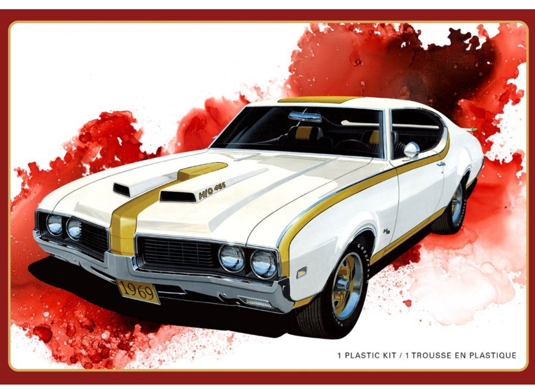 Preorder Oct Release AMT #1532 ‘69 Hurst/Olds Cutlass