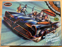 Load image into Gallery viewer, Polar Lights # 998 Batman car with figures Get Away Edition
