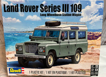 Load image into Gallery viewer, Revell #4498 Land Rover series III 109
