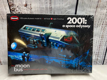 Load image into Gallery viewer, Moebius # 20011 2001 Space Odyssey Moon Bus
