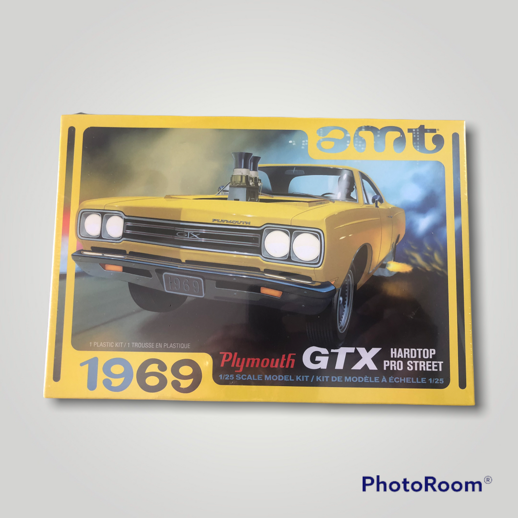 AMT 1969 Plymouth GTX Hardtop Pro Street