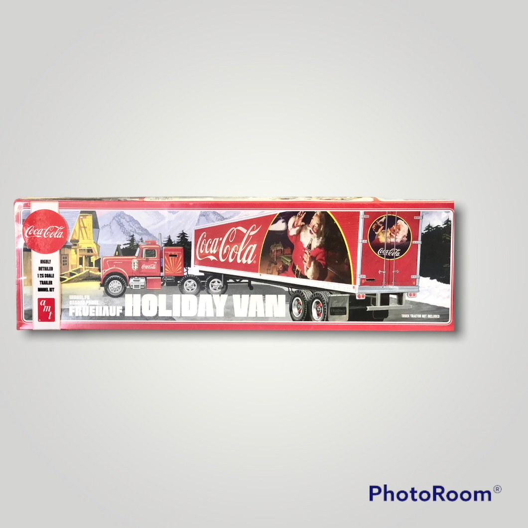 AMT Coca-Cola Fruehauf Holiday Van