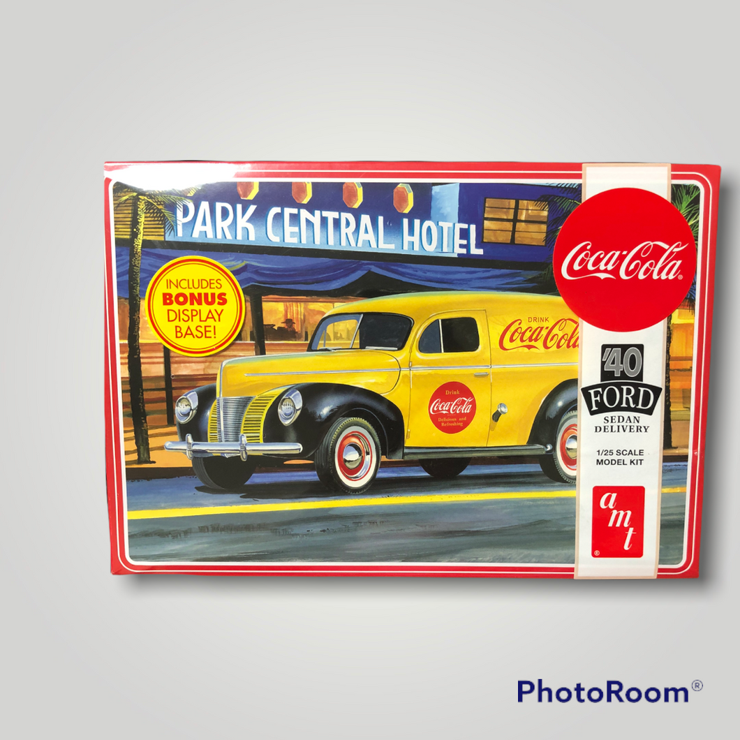 AMT Coca-Cola ‘40 Ford Sedan Delivery